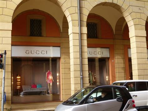 gucci store emilia romagna